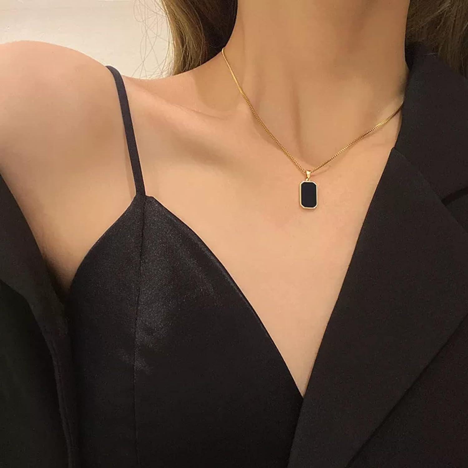 Cueen Black Rectangle Pendant Necklace