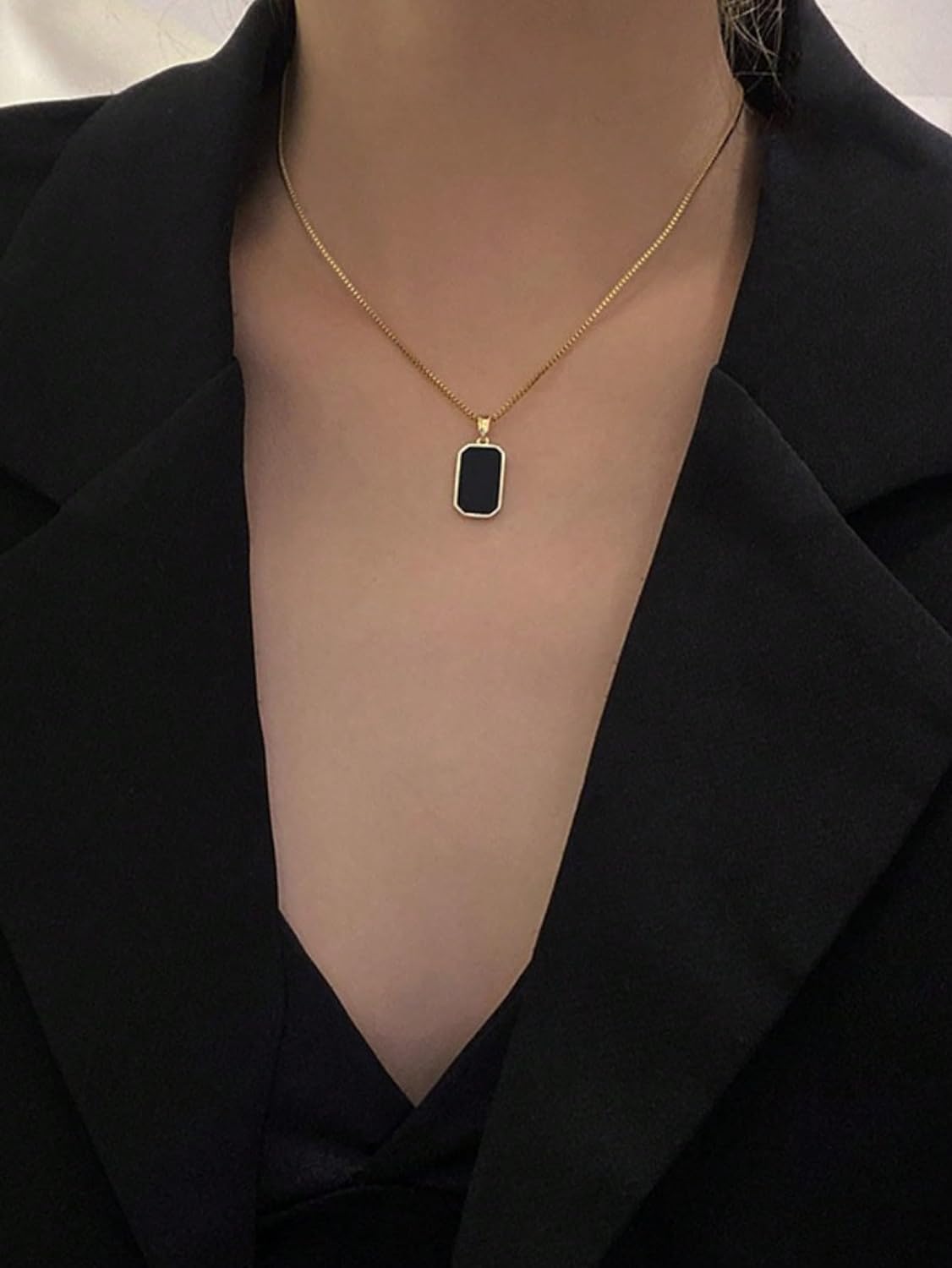 Cueen Black Rectangle Pendant Necklace