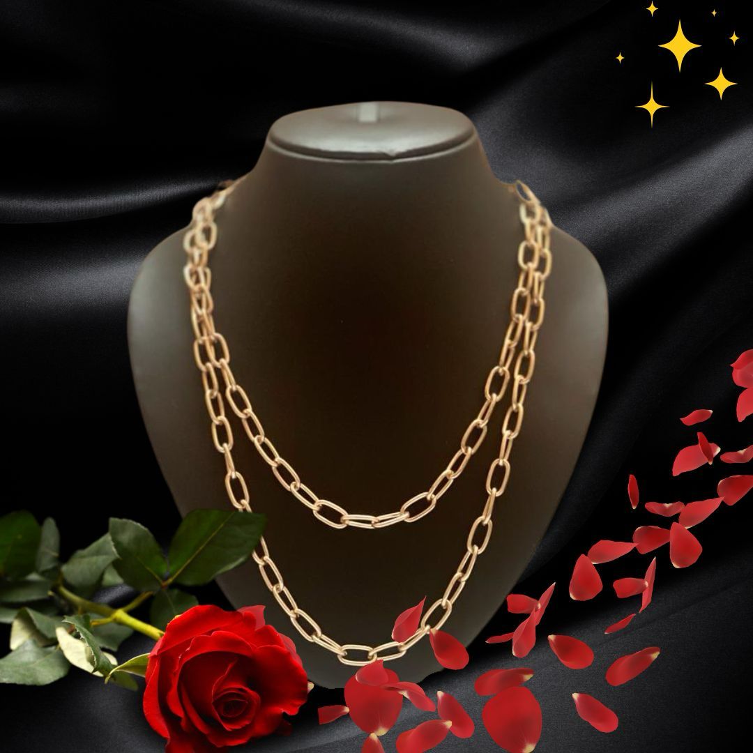 Cueen Chain Links Layered Necklace