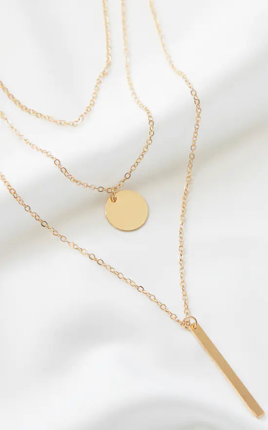 Cueen Triple Chain Pendant