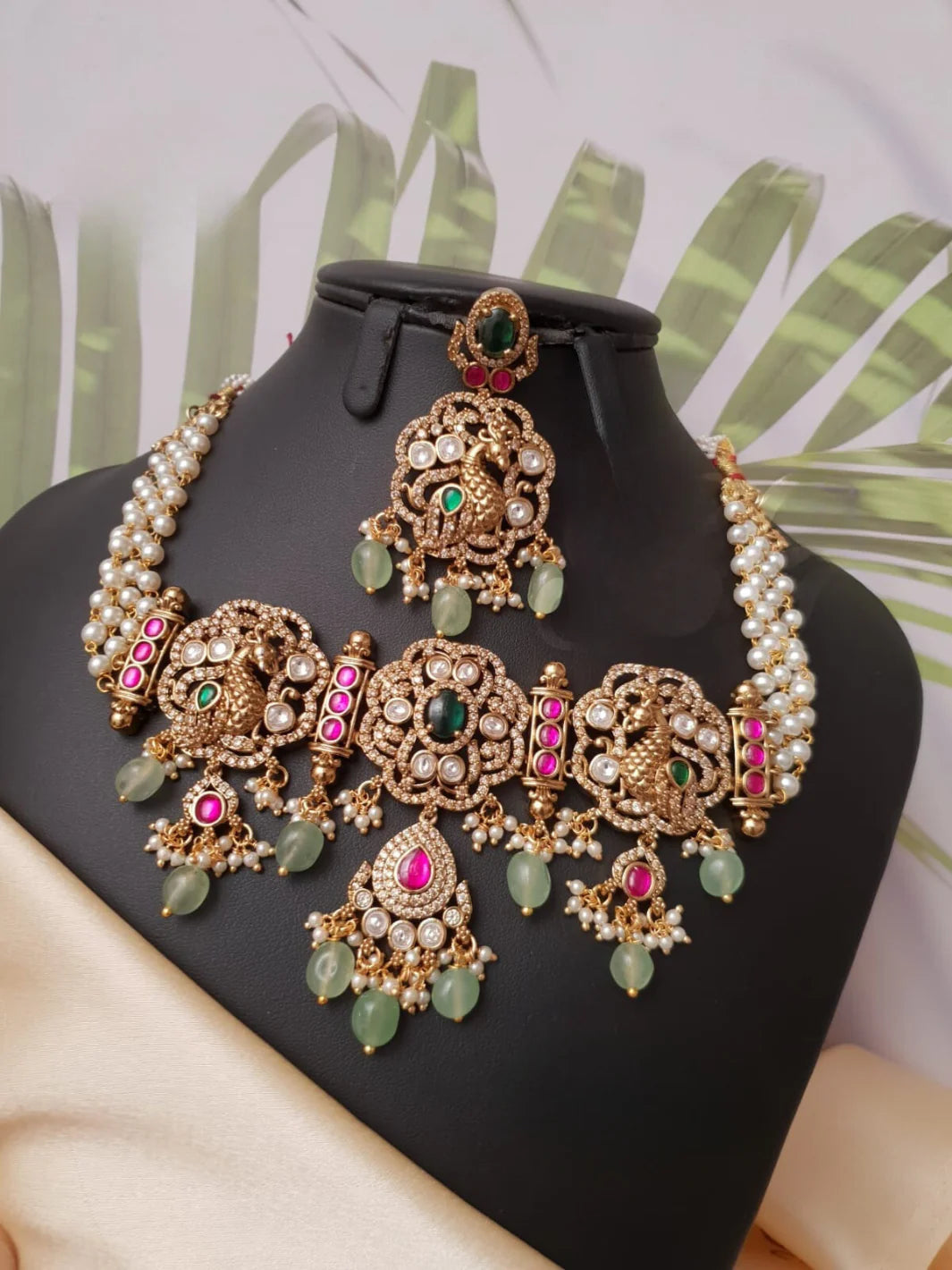 Cueen Victorian and Jadau Kundan Necklace Set