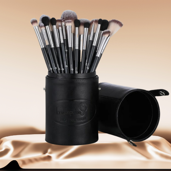 Cueen Makeup Brushes Set with Leather Box